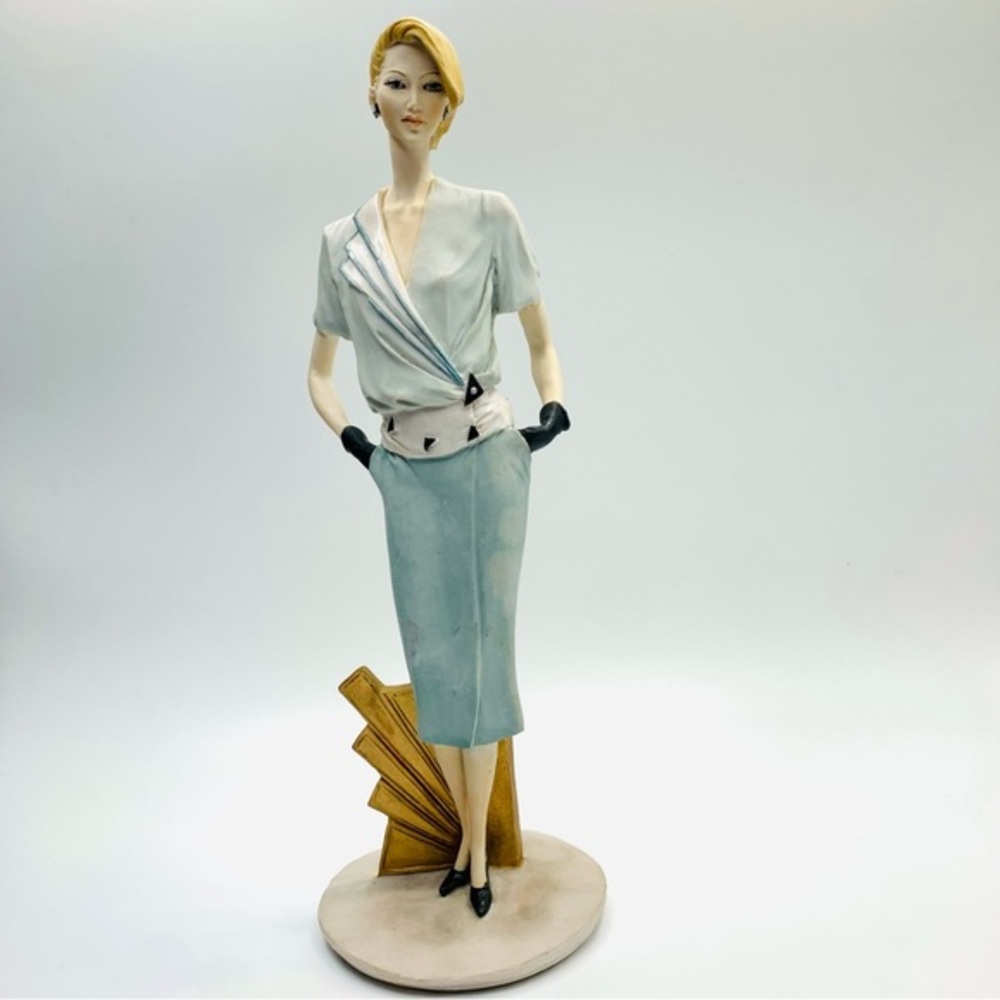 Vintage 1983 Arnart Imports Femmes Collection Lady Figurine Signed Pucci